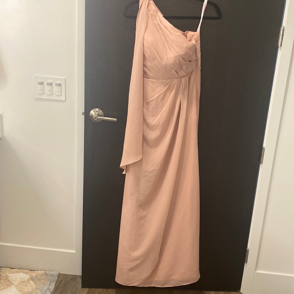 JJs house; US size 2 dusty rose bridesmaid dress; new and never worn